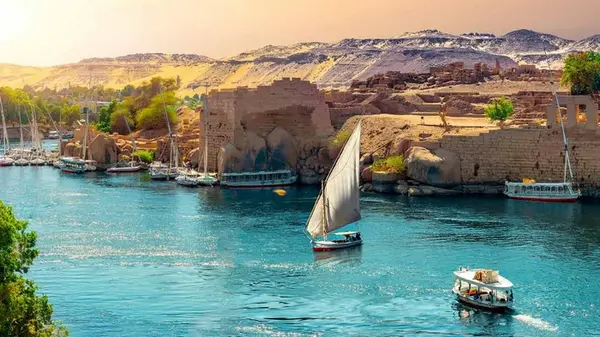 Туристам рассказали о путешествиях, которые лучше бронировать на год наперед