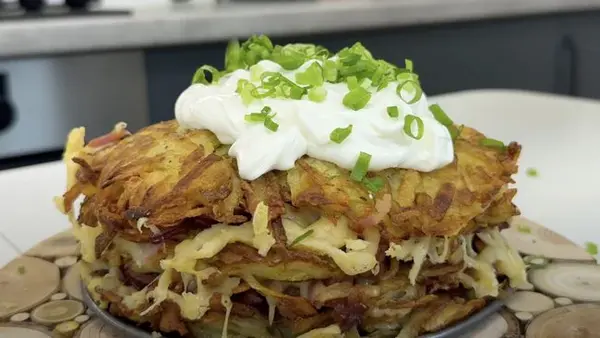 Торт из дерунов: рецепт нового блюда украинской кухни