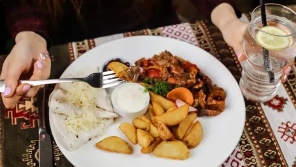 8 фактов о еде, которые спасут ваш желудок: советы гастроэнтеролога