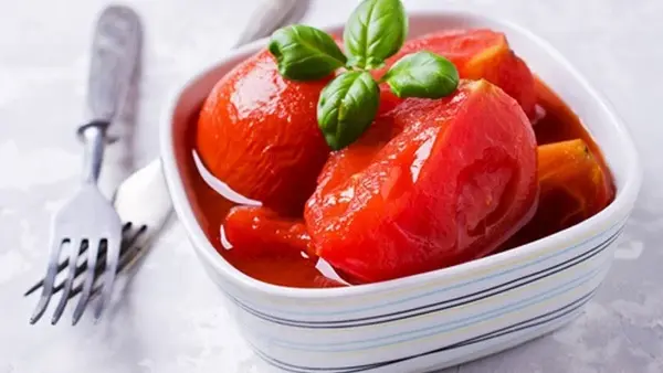 Помидоры «Два в одном» в своем соку: и закуска, и напиток — рецепт на века