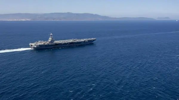 Сколько истребителей может вмещать один авианосец: названы цифры