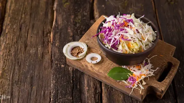 Осенний салат из капусты: рецепт вкусной консервации без стерилизации