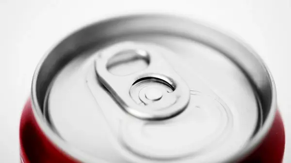 Для чего нужны кольца на банках с газировкой: секрет, о котором мало кто знает