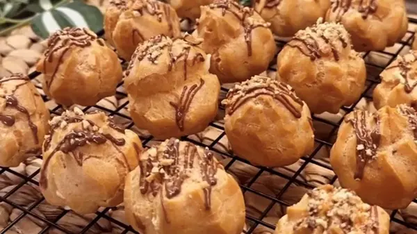 Профитроли с кремом: рецепт изысканного десерта дома