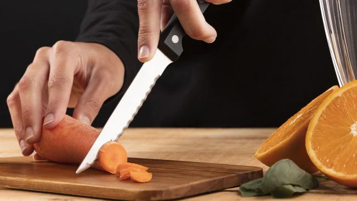 Ваш нож рвет, а не режет? Секрет заточки, о котором вы не знали
