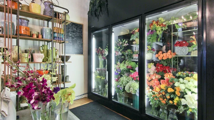 Торговое оборудование для цветочного бизнеса