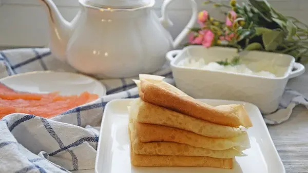 Блинчики как у бабушки: секрет, забытый временем, который делает их невероятно рыхлыми