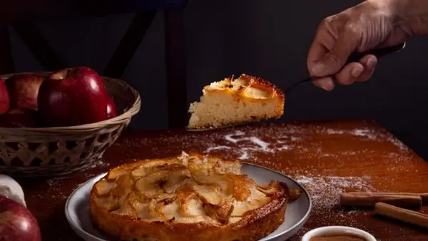 Идеальный десерт в выходной: рецепт пирога «12 ложек», который всегда удается