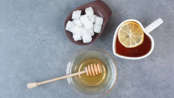 Мед, сахар или стевия: диетолог назвал лучший выбор: диетолог назвал лучший выбор