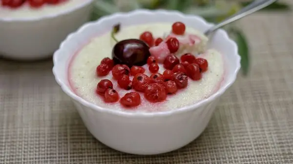 Какая каша провоцирует набор лишнего веса и прыжки сахара в крови: ее едят практически все