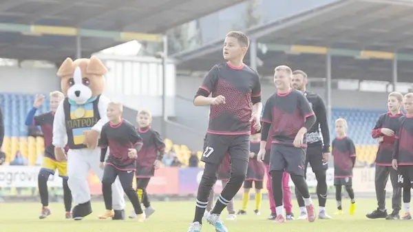 «Футбол — это больше чем игра». Павел Журило организовал игру для детей