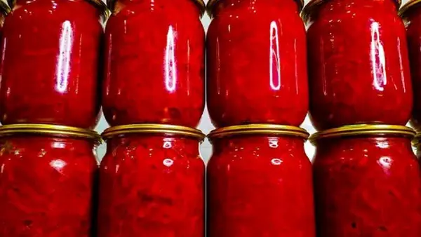 Секрет быстрого борща зимой: рецепт бабушкиной заправки с фасолью и капустой