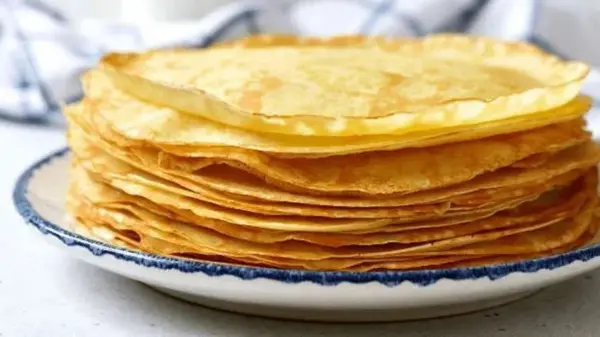 Блины всего из двух ингредиентов: без муки, крахмала и молока, а очень вкусно