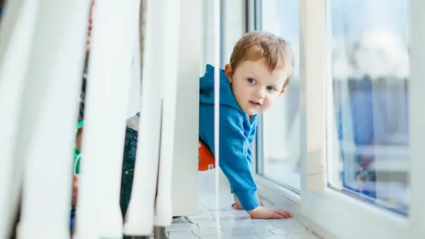 Не только заклеить: 3 эффективных способа утеплить окна на зиму