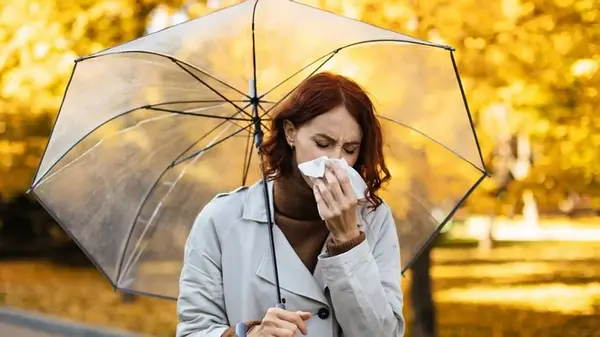 Напиток №1, который спасает от простуды: что пить, когда тело борется с болезнью