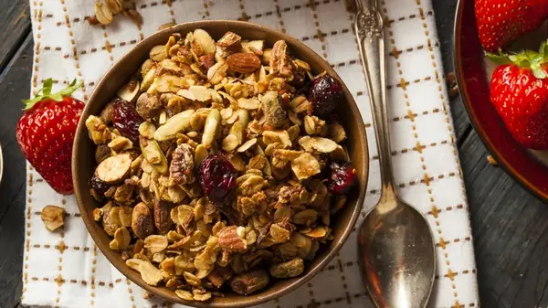 Домашняя банановая гранола: рецепт идеального завтрака