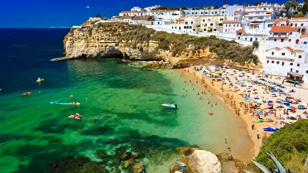 Городок в Португалии назван одним из самых красивых мест в мире