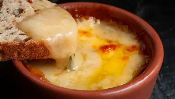 Рецепт домашнего плавленого сыра: больше не придется покупать