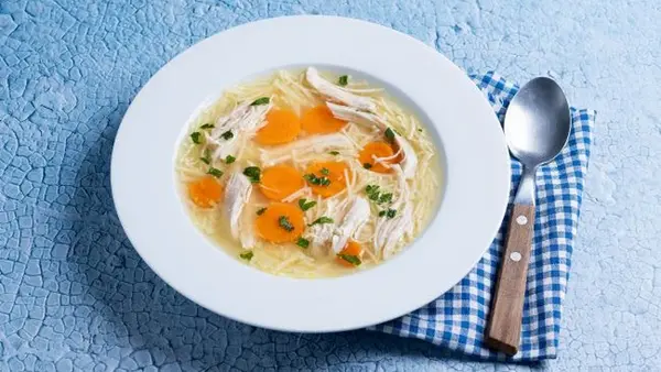 Итальянский трюк, который сделает ваш домашний суп ароматным, как в ресторане