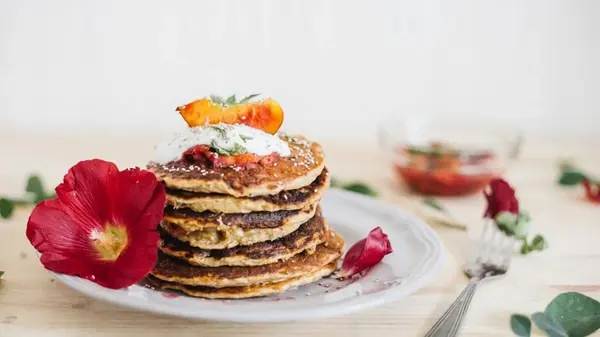 Решающий момент добавления соды в тесто: ошибка — и ваши оладьи превратятся в резину