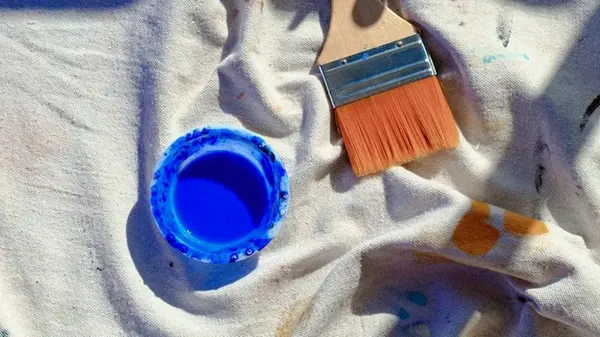 Как мгновенно убрать краску из ткани: два простых и дешевых средства, которые растворяют даже давние пятна