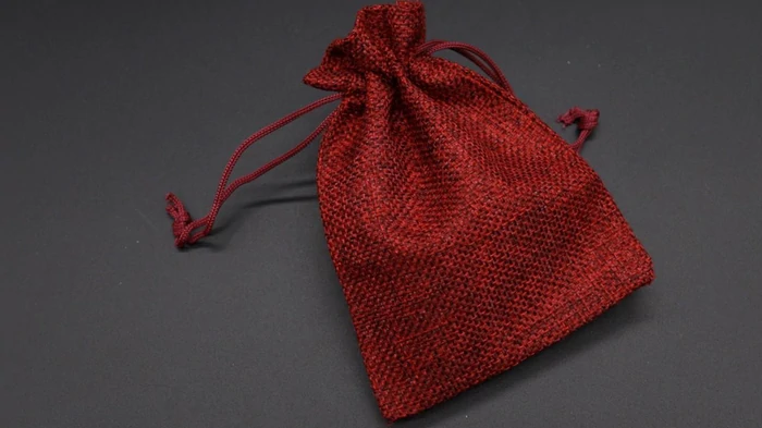 подарок в мешочке