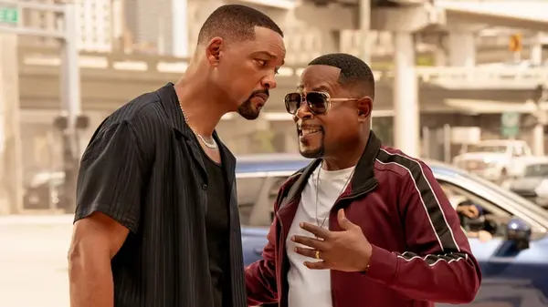 Что посмотреть в холодный осенний вечер: 5 крутых комедий последних лет