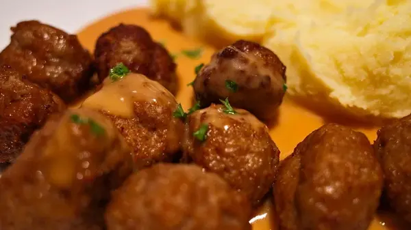 Почему следует добавлять крахмал в фарш для фрикаделек: азиатский секрет сочной текстуры