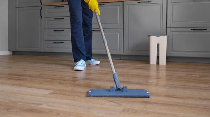 Это испортит ваш пол: ошибки, которые каждый из нас может допустить во время уборки