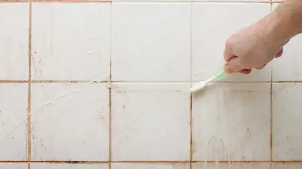 Чистые швы без использования едкой химии: как освежить плитку