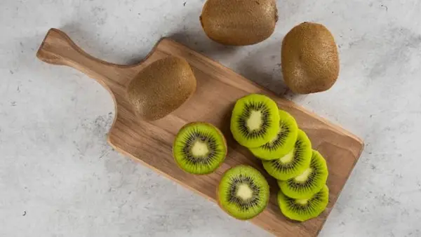 Ешьте киви в это время суток для улучшения пищеварения и иммунитета