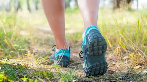 Что такое японская ходьба и почему она так полезна: эксперты рассказали о новом тренде