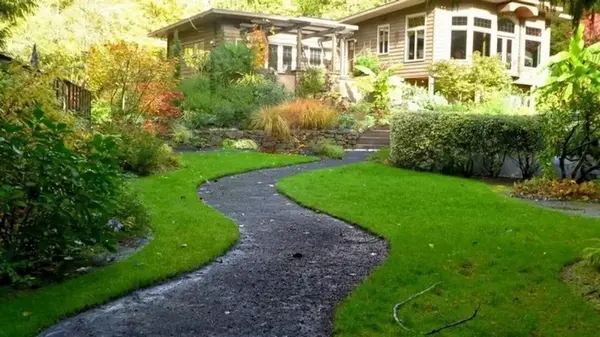 Как создать садовую дорожку собственноручно без бетона и плит за два часа