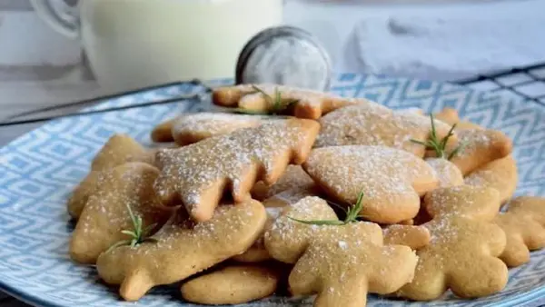 Имбирно-медовое печенье, которое тает во рту: простой рецепт для уютной зимы