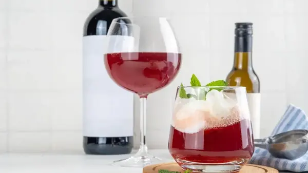 Красное вино с мороженым: рецепт неожиданно вкусного десерта