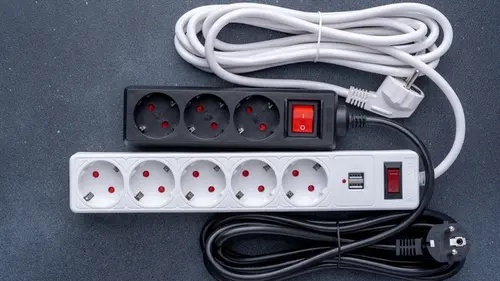 Как избежать пожаров и поражений током при использовании удлинителей