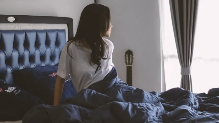 Запрещенные вещи в спальне: эксперты по фэн-шую назвали главные ошибки, которые крадут ваш сон