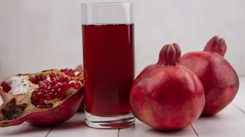 Как правильно пить гранатовый сок, чтобы поддержать сердце, сосуды и мозг