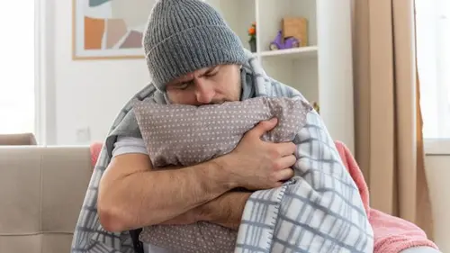 Почему зимой болезни «цепляются» чаще: дело не только в холоде