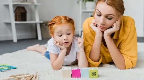 Няня или гувернантка: в чём разница и кого выбрать для ребёнка