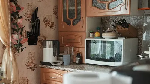 Микроволновка будет сиять без дорогой химии: домашний лайфхак, что реально работает