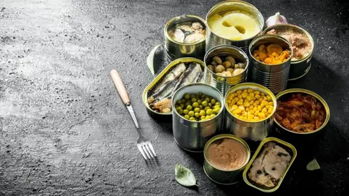 Что есть, чтобы снизить холестерин: диетологи назвали 7 консервов, полезных для сердца и сосудов