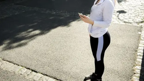 Всего 5 минут в день: простая привычка, которая «стирает» годы старения и спасает сердце