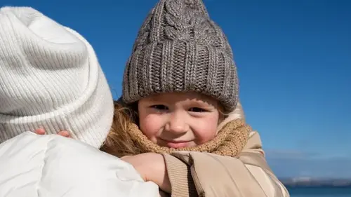 Щечки не будут гореть: главная ошибка мам при выборе зимнего крема для детей