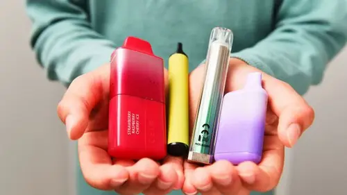 Гениально и почти бесплатно: девушка нашла простой способ бросить «электронки» навсегда