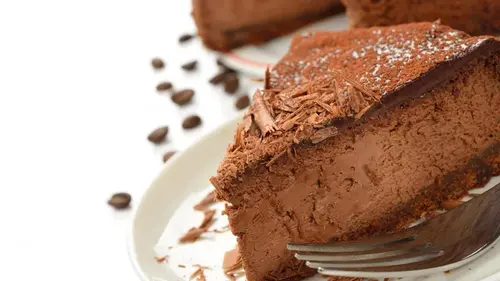 Шоколадный тарт с нежной начинкой поможет красиво отпраздновать День святого Валентина