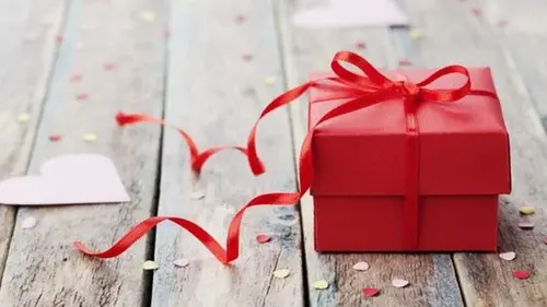 Что подарить на День влюбленных, а от чего лучше отказаться