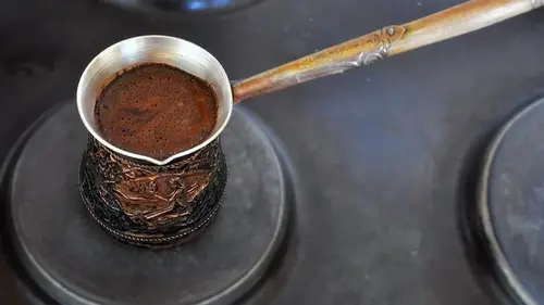 Как сварить вкусный кофе в турке на плите: тонкости приготовления