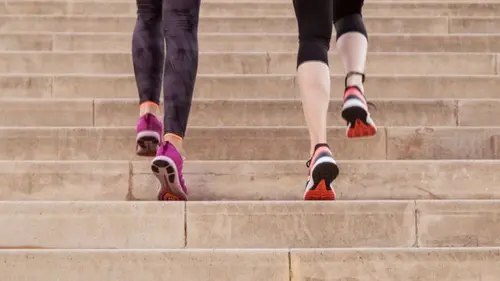 Доступно каждому: врач сказала, что реально укрепит ноги и кости