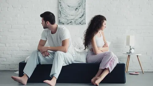 5 жутких сигналов языка тела, которые выдают опасного человека